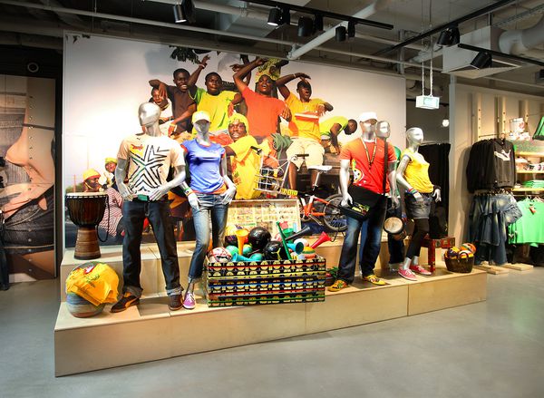 Puma football shop top